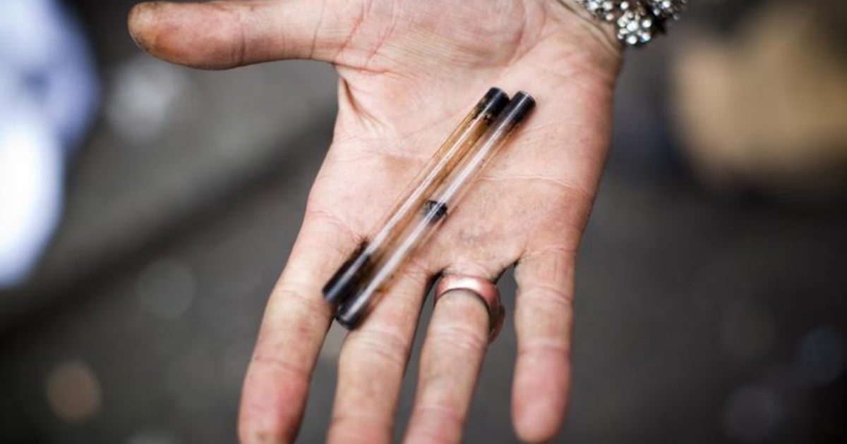What Does A Crack Pipe Look Like?